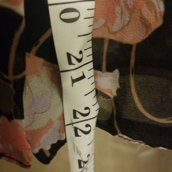 Cotton On Women's Floral button down floral top size small - Picture 7 of 8